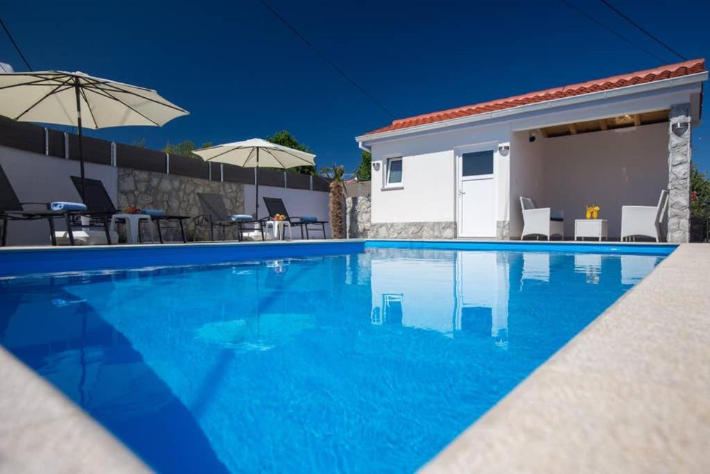 Adria-Holiday House With A Private Pool In Krk Kornić 외부 사진
