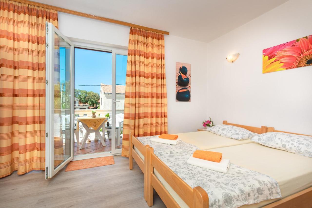 Adria-Holiday House With A Private Pool In Krk Kornić 외부 사진