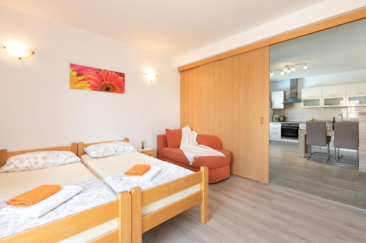 Adria-Holiday House With A Private Pool In Krk Kornić 외부 사진